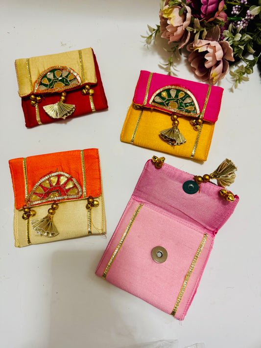 Gota pouches / batua