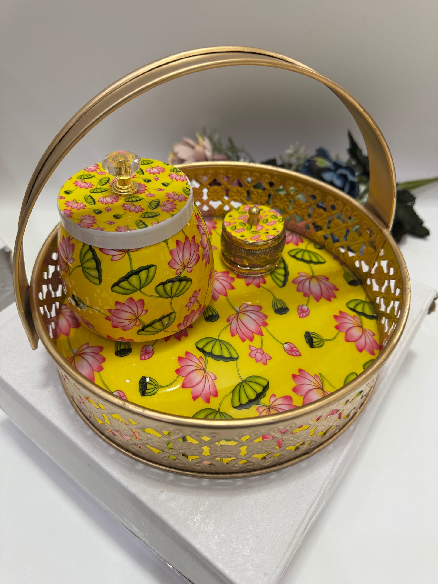 Pichwai Tray, Jar & Kum Kum Box Combo
Set of 3 pcs (with box packing)