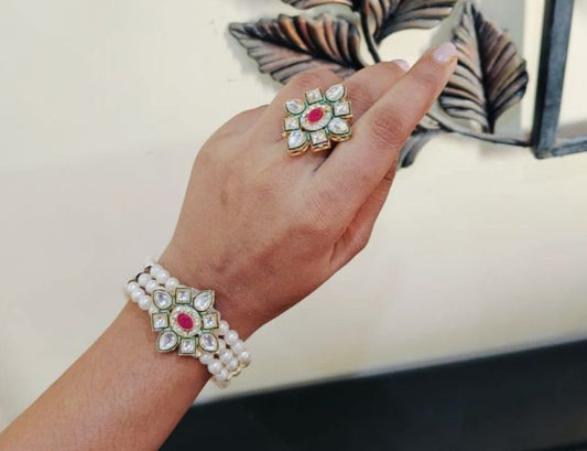 Kundan pearl bracelet set