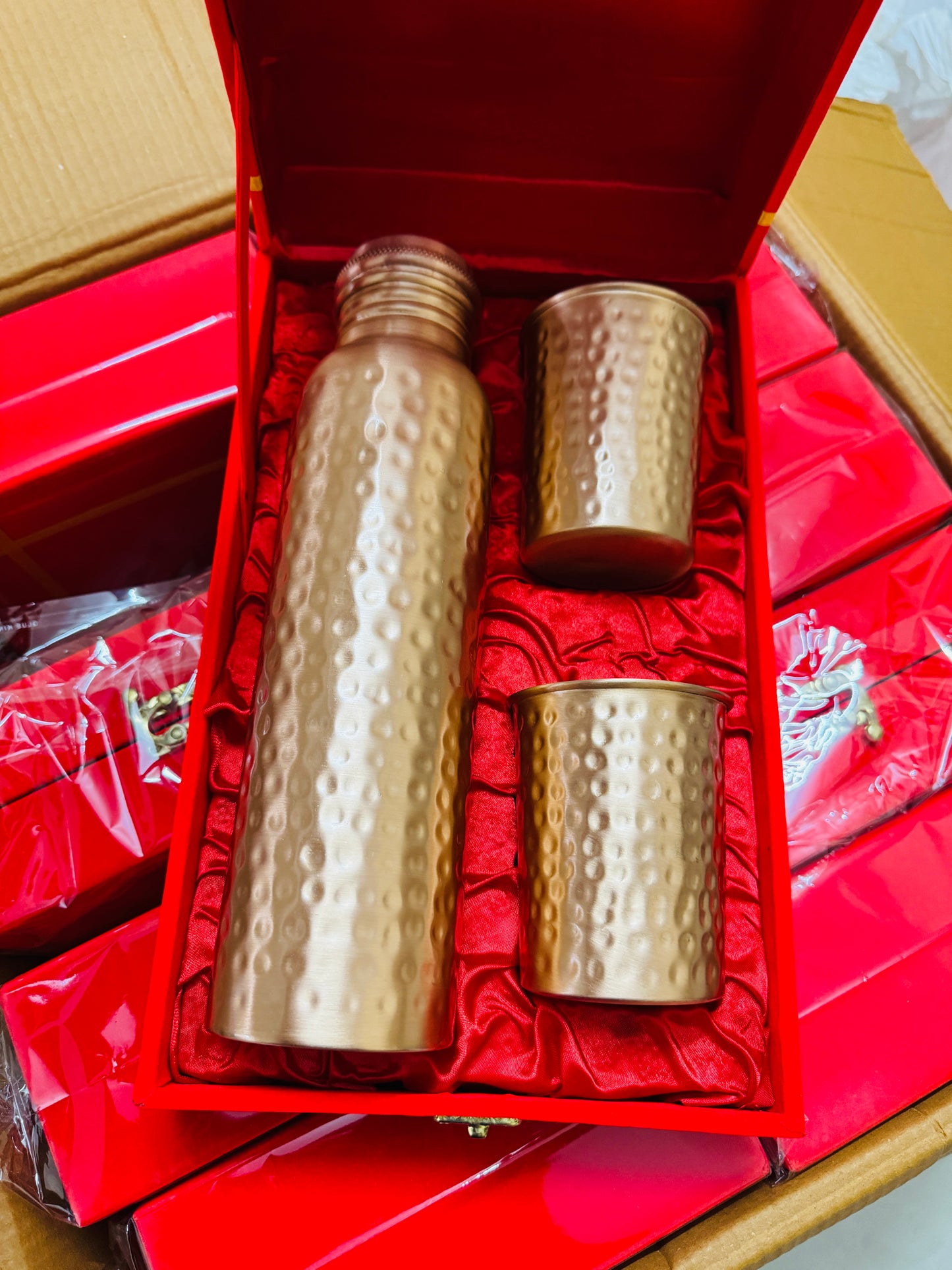 Hammered Copper Bottle with 2 Glasses – Premium Wedding Return Gift Set