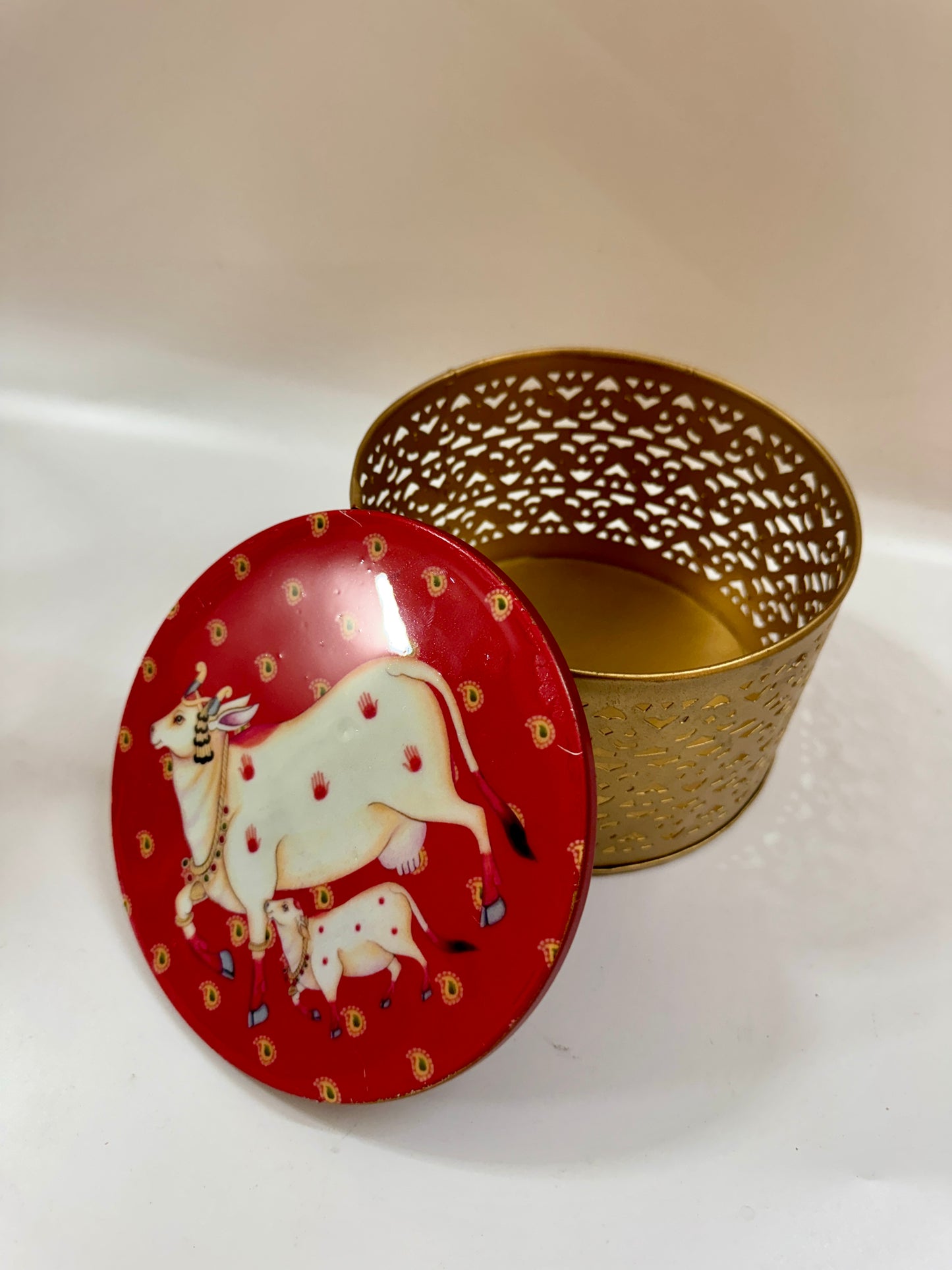 Brass Coated Pichwai Container (15 cm) – Decorative Hamper Box