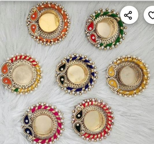 Traditional t light holder