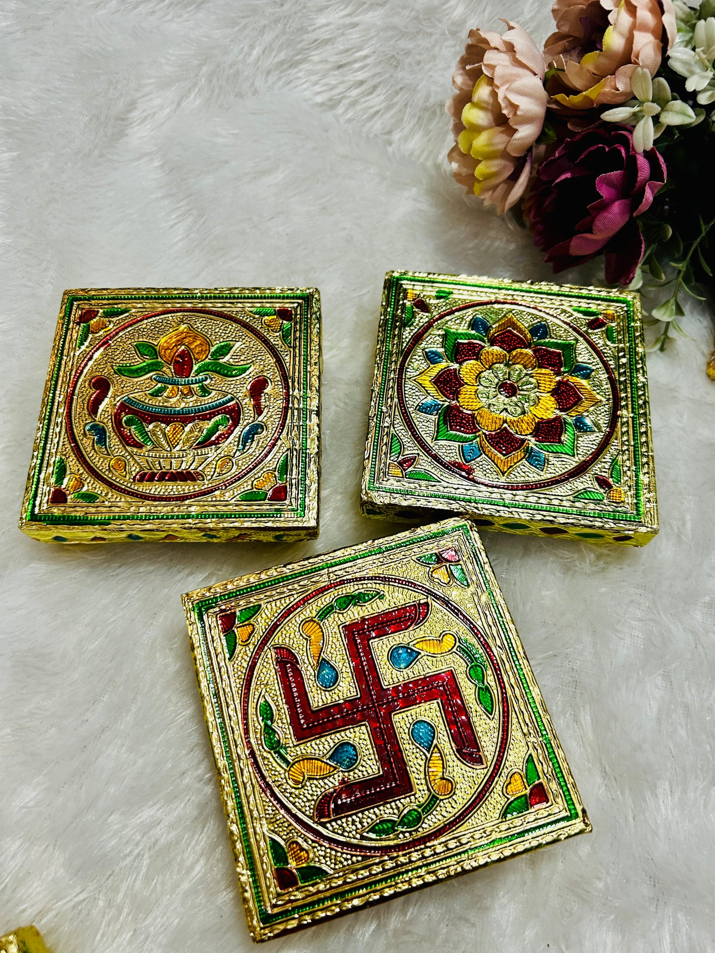 Meenakari Bajot / Chowki