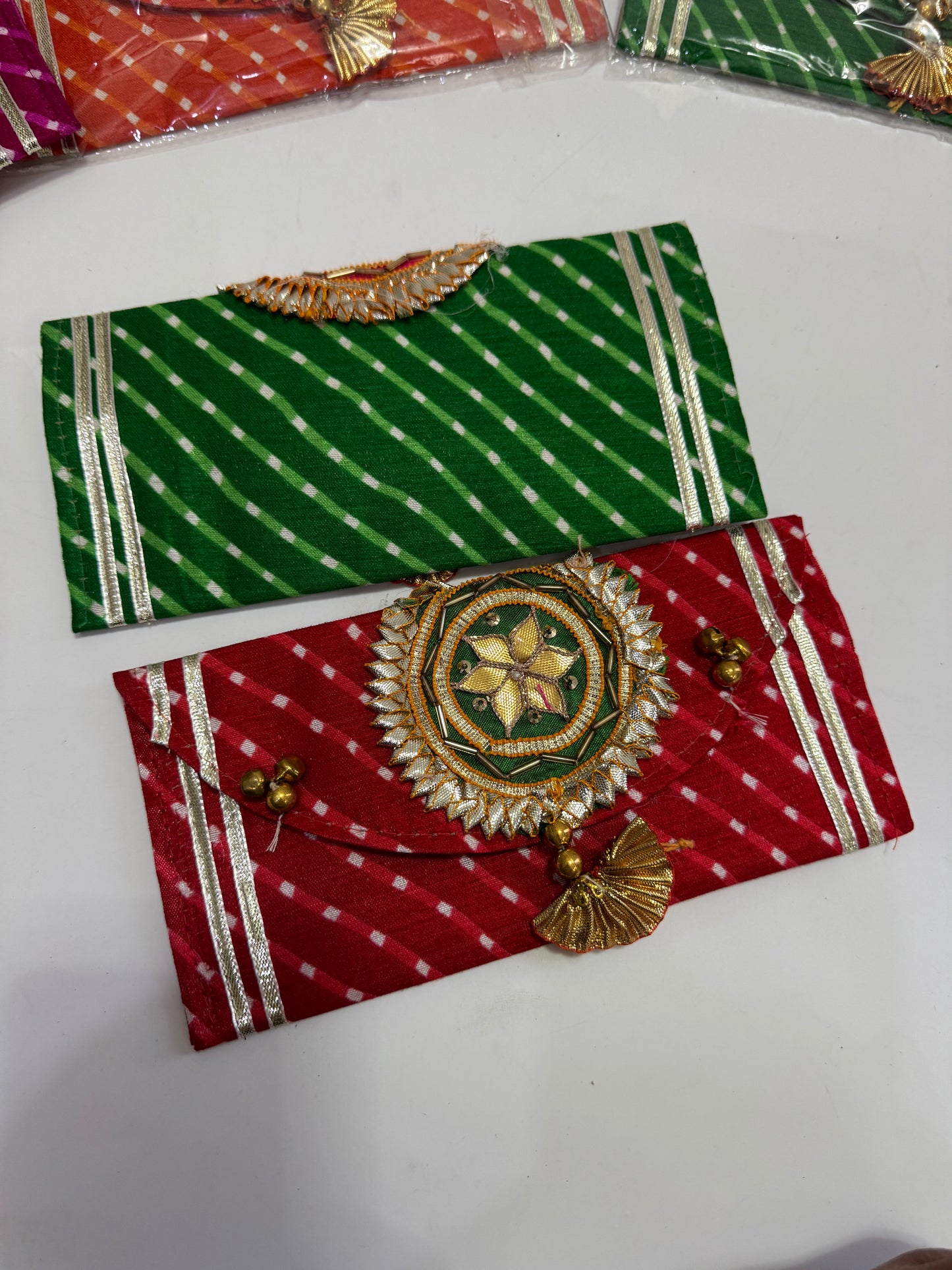 Leheriya gota envelope