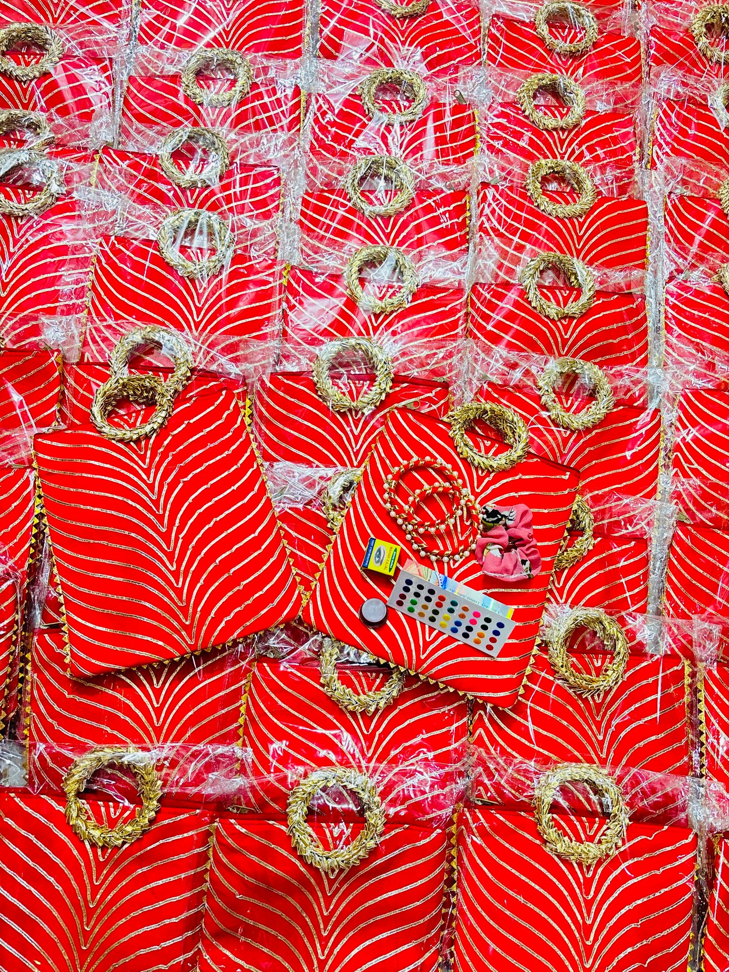 Red suhaag hamper