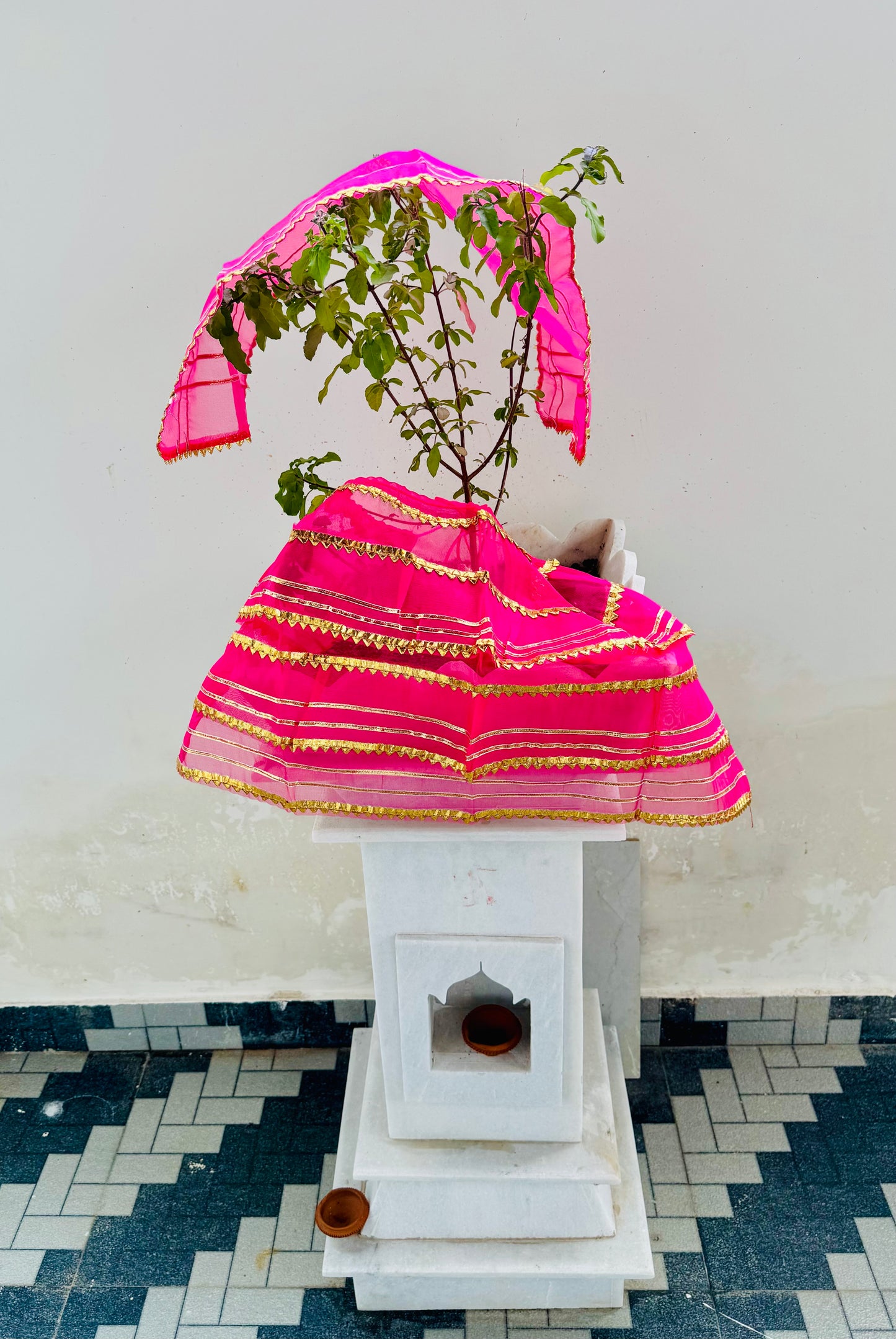 Tulsi Ji Poshak