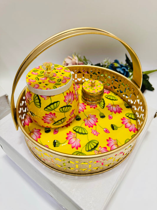 Pichwai Tray, Jar & Kum Kum Box Combo

Set of 3 pcs (with box packing)