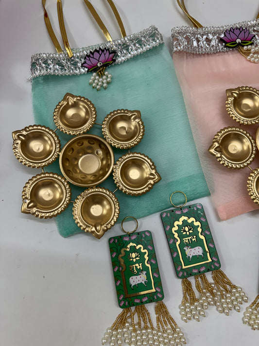 Metal urli and pichwai shubh labh hamper