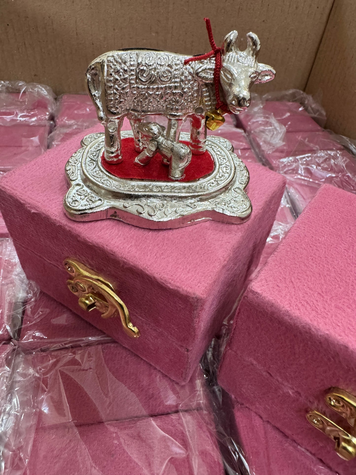 Auspicious  Kamdhenu Idol – Perfect for Gifting & Pooja