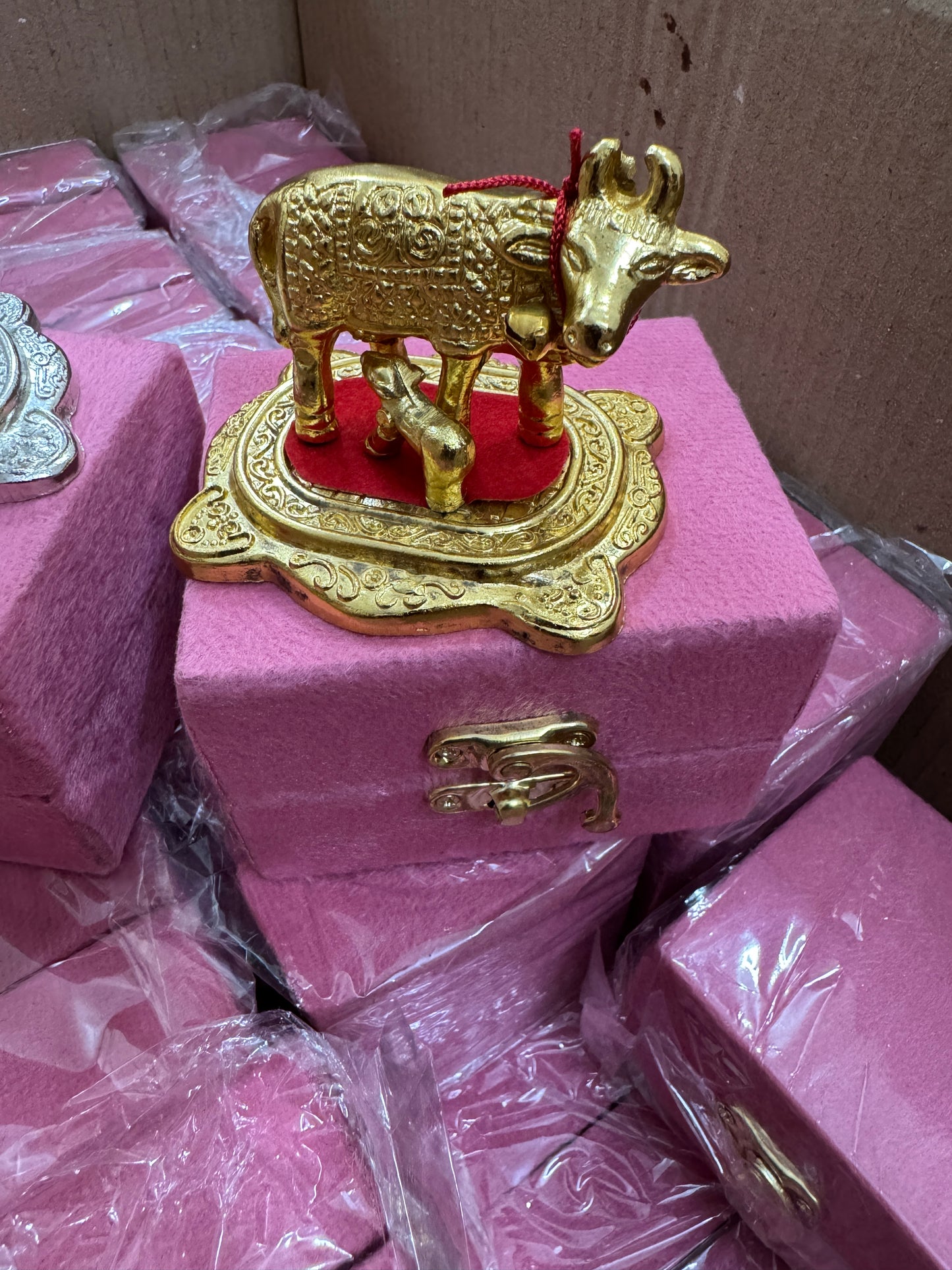 Auspicious  Kamdhenu Idol – Perfect for Gifting & Pooja