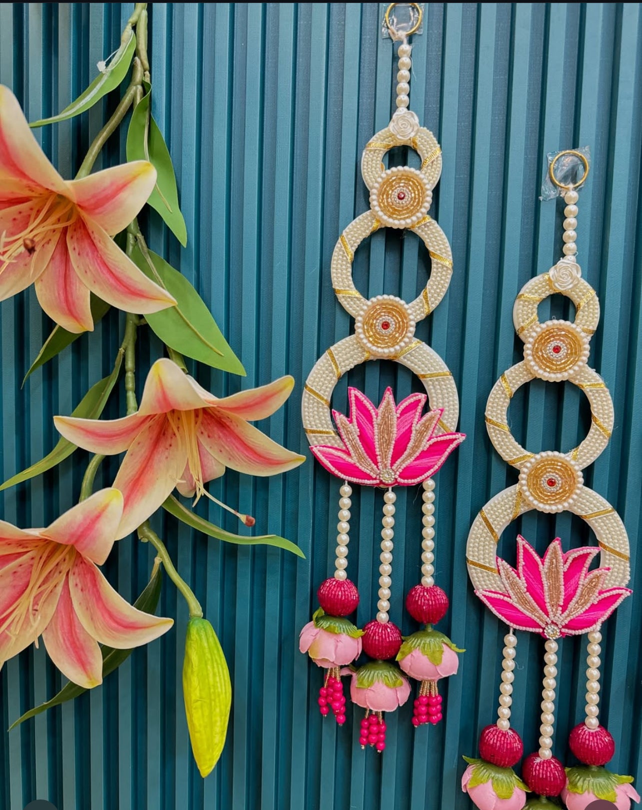 Lotus pearl hanging (pair)