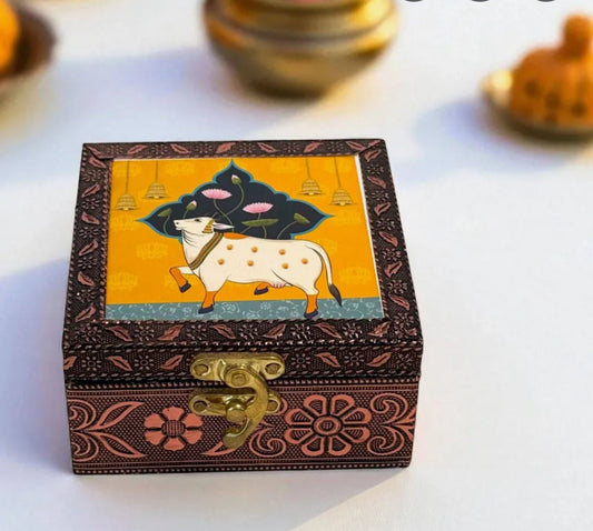 Meenakari Wooden Pichwai Box | Premium Velvet Lined Gift Box | 10x10 cm Return Gift (Assorted color)