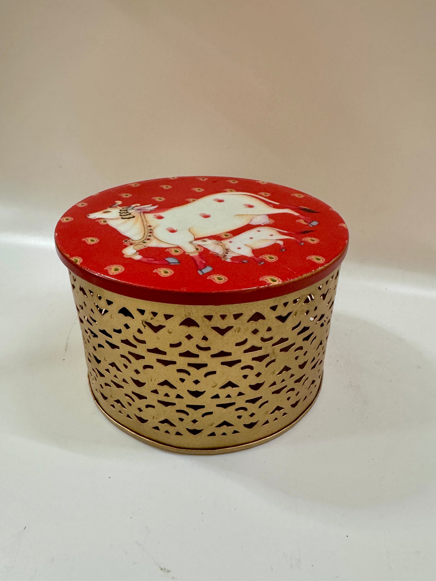 Brass Coated Pichwai Container (15 cm) – Decorative Hamper Box