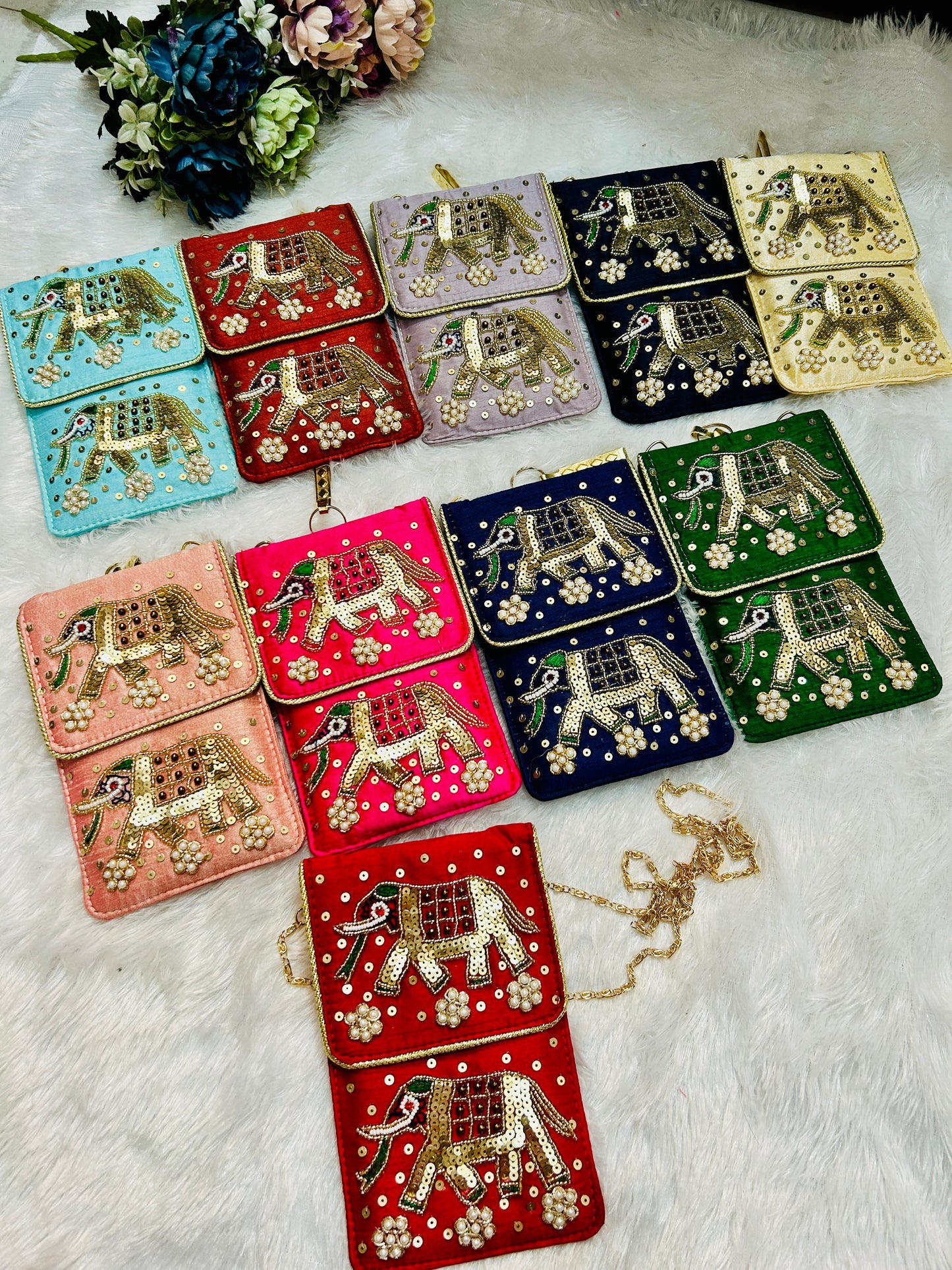 Mobile pouch