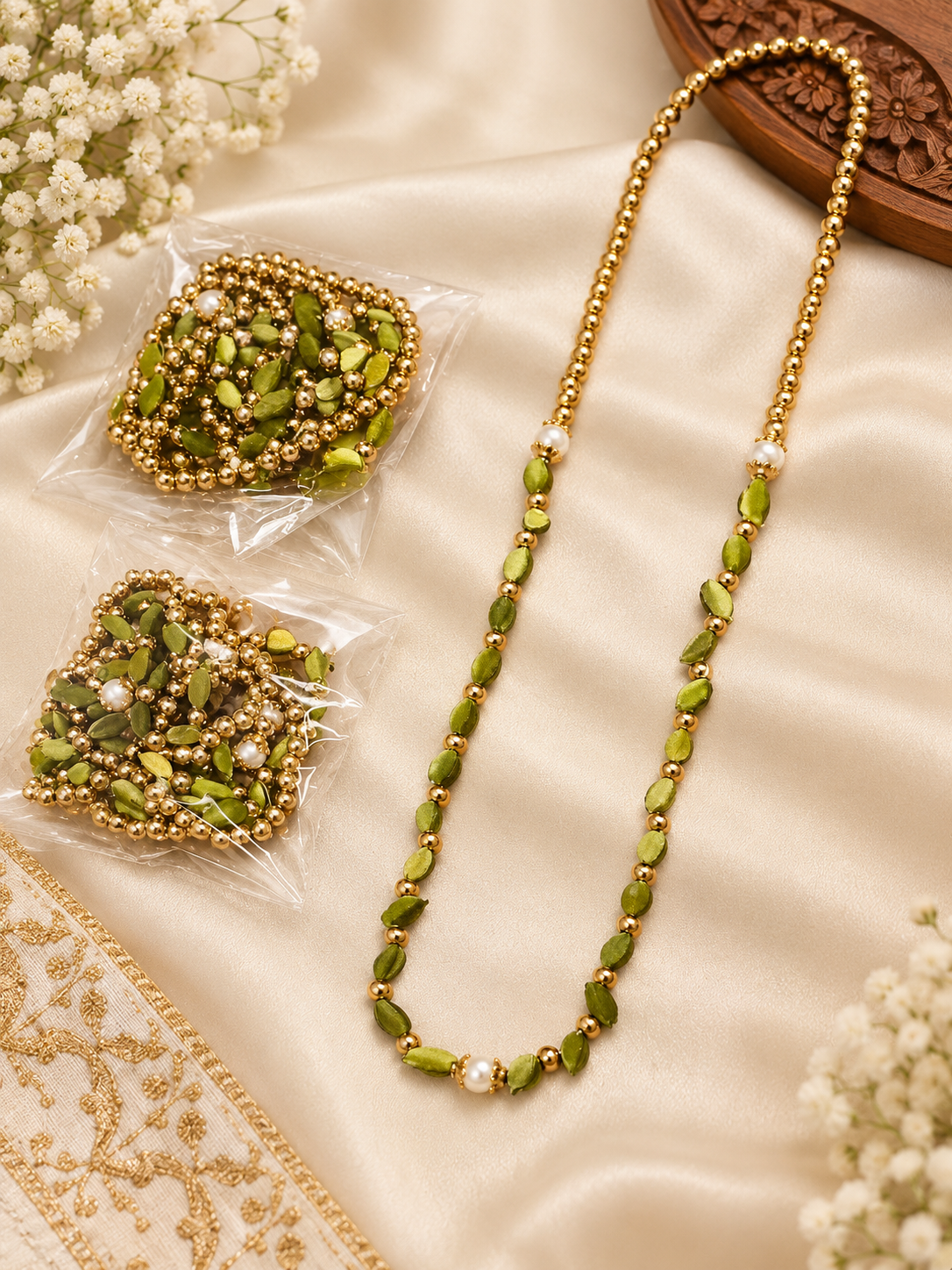 Traditional Real Elaichi & Pearls Moti Mala