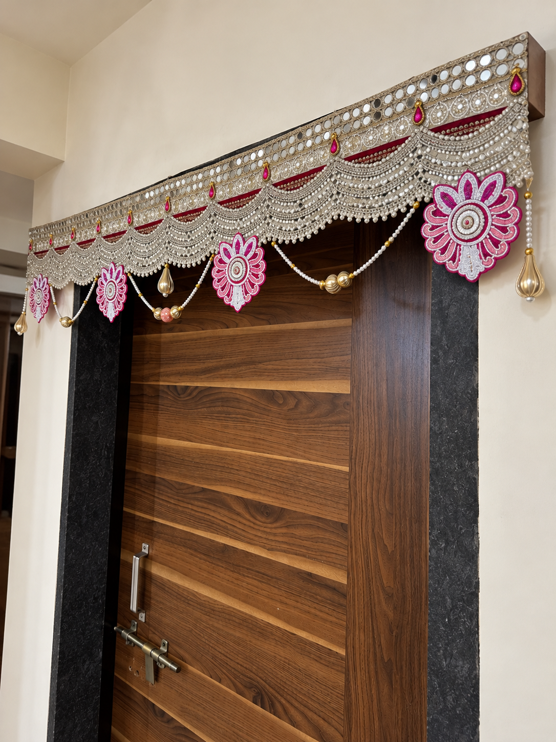 Premium Traditional Kundan & Pearl Toran – 52 Inches